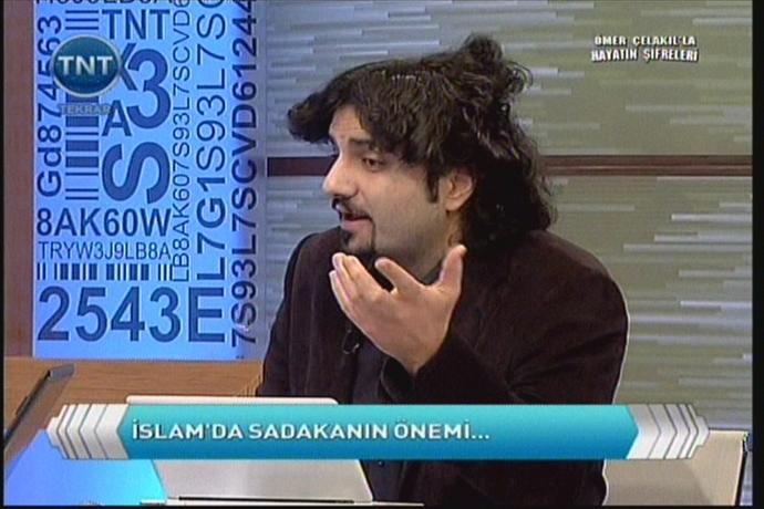 Tuhaf Saç Stillerine Sahip Olan Tanınmış Simalar