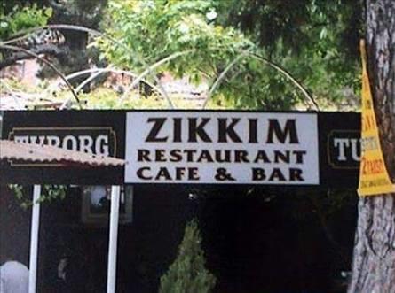 En Komik Dükkan, İş Yeri Tabelaları