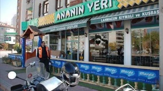 En Komik Dükkan, İş Yeri Tabelaları