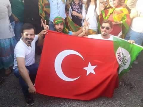 hala kürt türk ayrımı yapan insanlar varsa buraya girin?