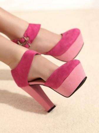 Stiletto Giymenin Altın Kuralı ve Bu Senenin Trendi Kalın Topuk Ayakkabılar!