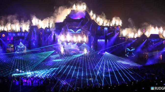 Tomorrowland Festivali