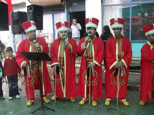 Evinize aniden  gelerek işgal eden yatılı misafirlerden nefret etmemizin sebepleri