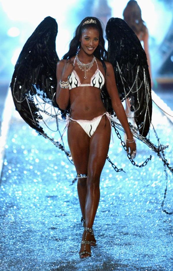 Melek İbaresinin Kanıtı 19 Victoria's Secret Mankeni