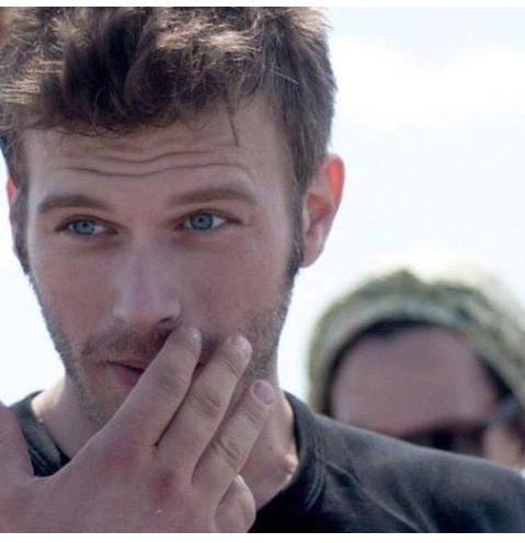 Bir Erkeği Çekici Yapan 10 Özellik <3 :*