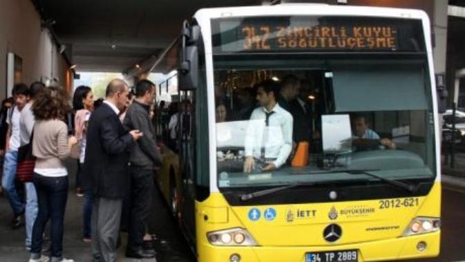 Metrobüsün İnsanlara Yaşattığı Sinir Bozucu Durumlar