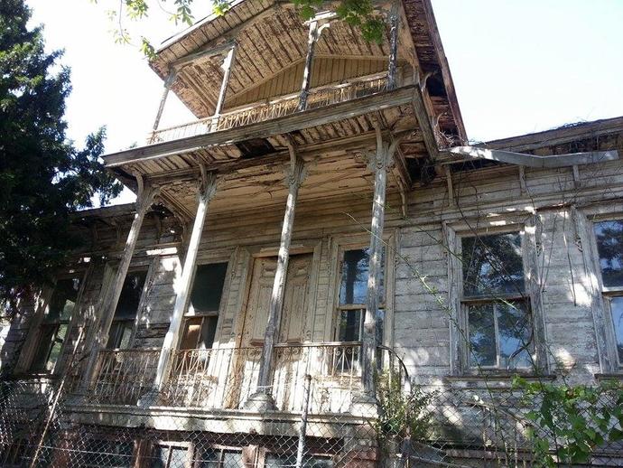 Erenköy Ruh ve Sinir Hastalıkları Hastanesindeki Köşkü Gezdik