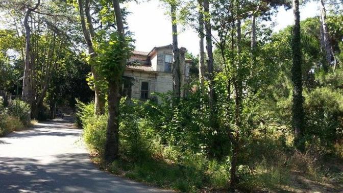 Erenköy Ruh ve Sinir Hastalıkları Hastanesindeki Köşkü Gezdik