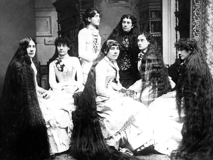 Saçını Hiç Kes-e-meyen Kadınların İç Gıcıklayıcı Fotoğrafları