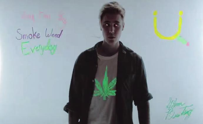 Bir Justin Bieber Klibi (Subliminal Mesajlar İçerir)