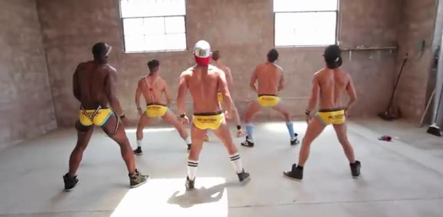 Erkekler de Twerk Yapar