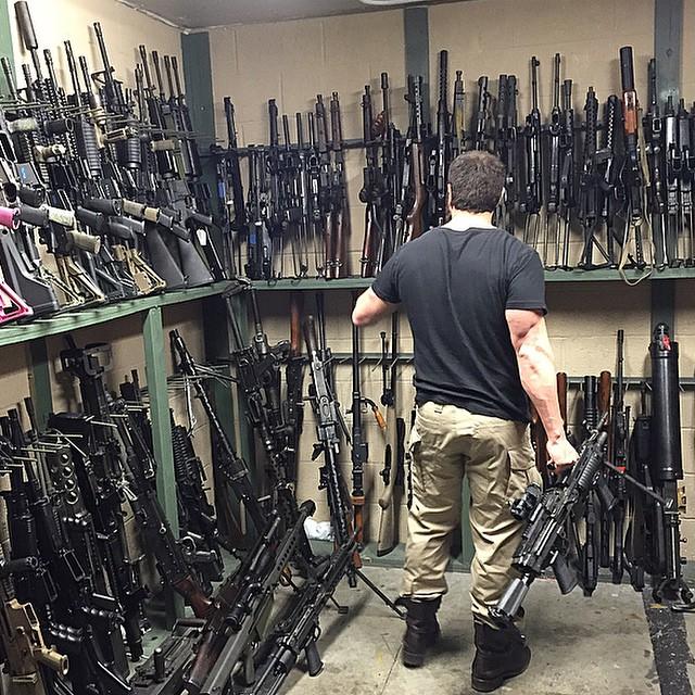 Sosyal Ağ Fenomeni: Dan Bilzerian