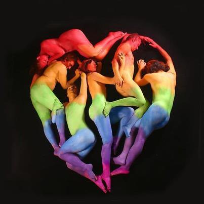 Aşkın En Farklı, Gerçek ve Dramatik Hali: LGBT'nin Aşkları