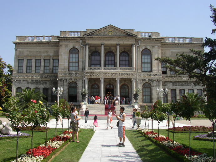 Ara Güler, Çırağan Sarayı, Mimar Sinan ve diğerleri... Herkes gitsin ve tek başımıza mı kalalım?