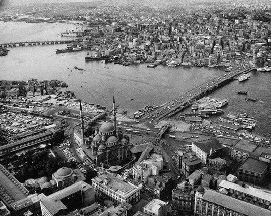 Ara Güler, Çırağan Sarayı, Mimar Sinan ve diğerleri... Herkes gitsin ve tek başımıza mı kalalım?