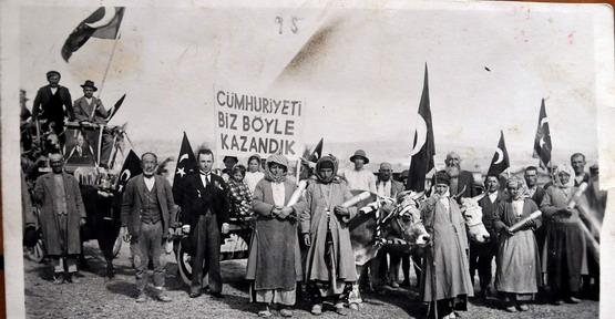 Köşe Yazısı Tadında Bence: Demokrasi Anlayışımız Hangi Dönemde?