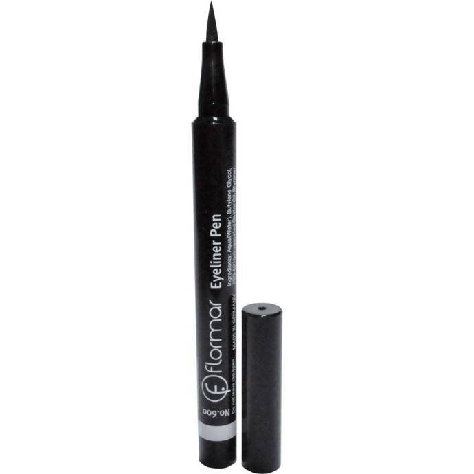 Harika Bir Eyeliner Çekmenin Sırrı