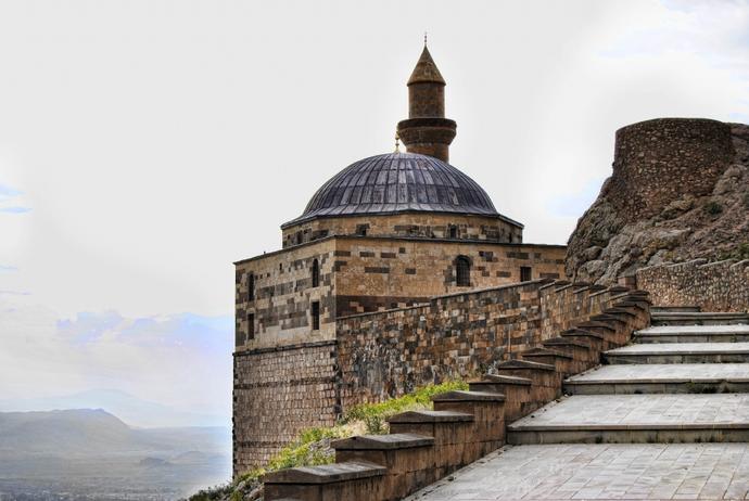 Ağrı'da Görülmesi Gereken Yerler