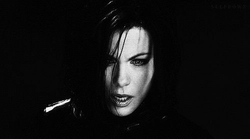En Seksi Kadın Vampirler