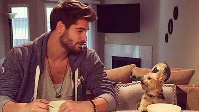 Yakışıklı Erkekler ve Köpekleri