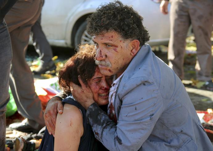 Bugün Her Yer Siyah, Simsiyah Ankara&hellip; KizlarSoruyor