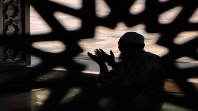 Namaz Kılmanın Dünyada ve Ahirette Faydaları