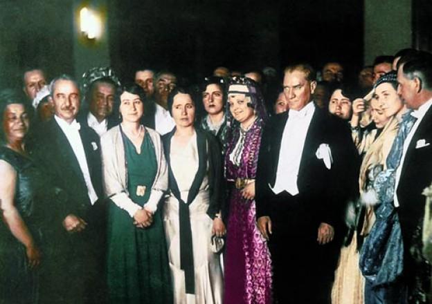 10 Kasım 1938 Anısına