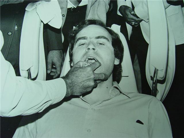 70lerin Sempatik ve Yakışıklı Seri Katili Ted Bundy