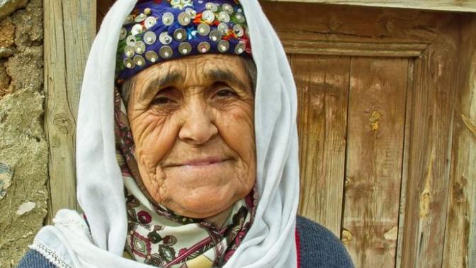 Annemize Sarılalım, Öpelim Onu!