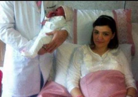Küçük Bir Kadınken Anne Olmak