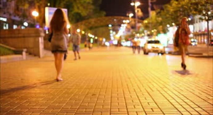Abisi Olan Kızların Anlayabileceği Durumlar