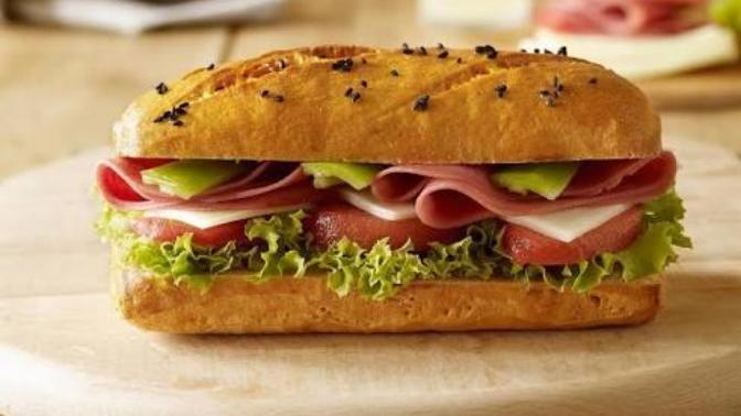 Aşk Sandviçe Benzer!