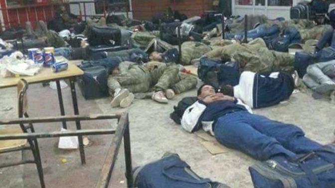Mehmetçiklerimiz Sadece Şehit Olurken Ağlamayın Şimdi Bu Hallerine Ağlayalım!