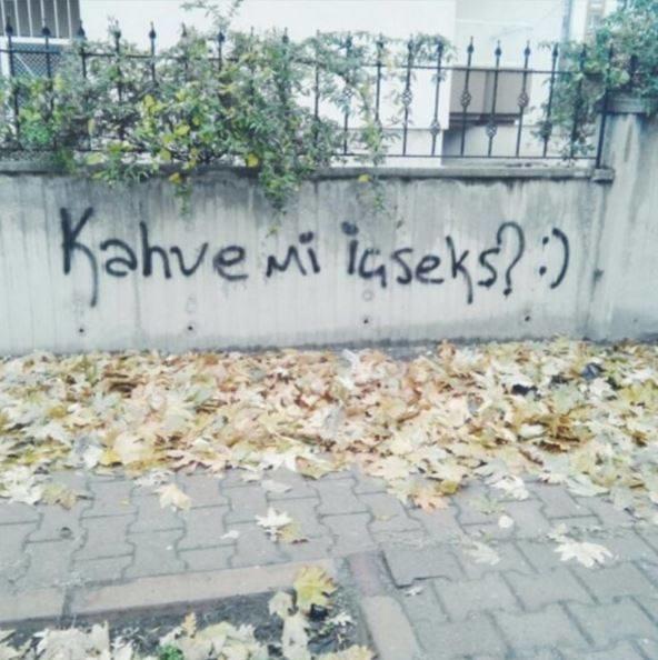 Birbirinden Komik 8 Duvar Yazısı