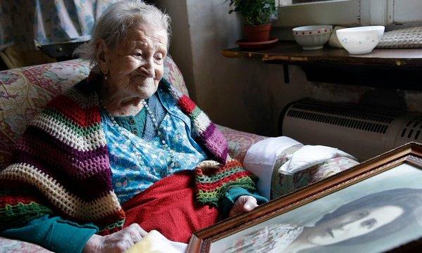 Gençlik satın alınamayacak en güzel mücevherdir.