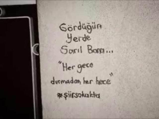 Bir Duvara Şiir Olamadık Seninle Be Sevgili