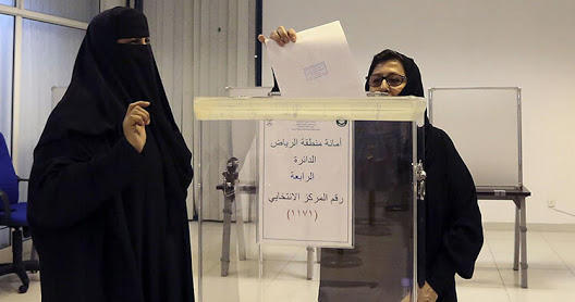 Suudi Arabistan'da Artık Kadınlar da Seçip Seçiliyor!