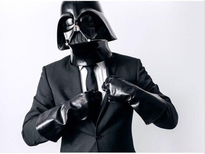Yıldız Savaşları: KızlarSoruyor Özel - Usta Yoda-Darth Vader'ın, Sünnet Operatörlüğünü Bırakıp, Bambaşka Bir Sektöre Geçişi