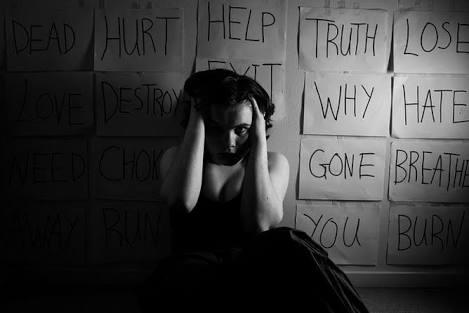 Depresyonda Olan Birini Sevmek