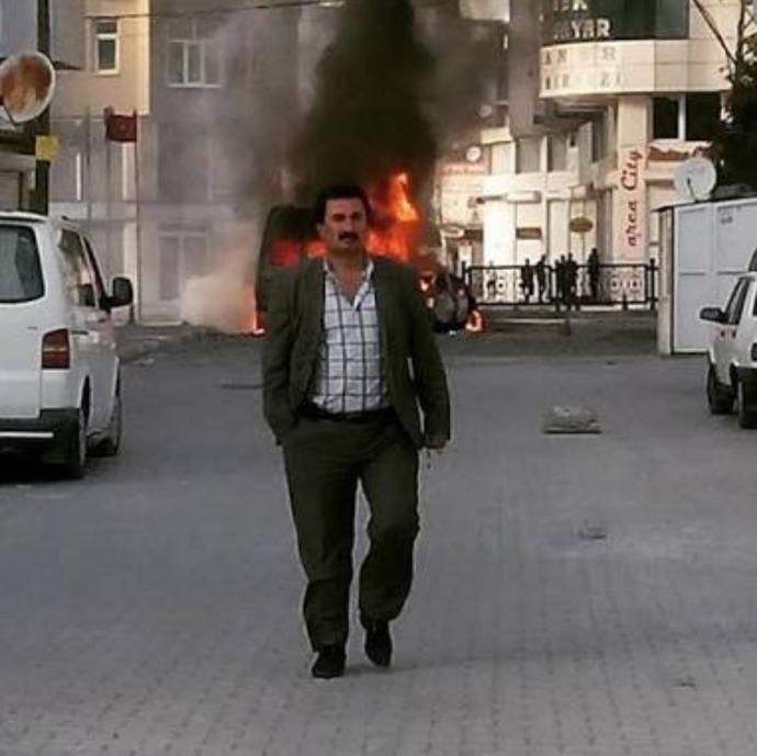 Baba Yarısı Amca Değil Dayıdır!