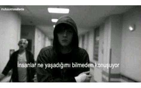 Küsmek ve Darılmak İçin Bahaneler Aramak Yerine, Sevmek ve Sevilmek İçin Çareler Arayın