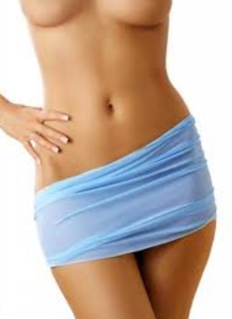 Katta kokrakli etuk rus ayolining fotosurati