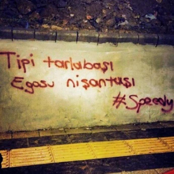 Hayatı Sorgulatan Duvar Yazıları