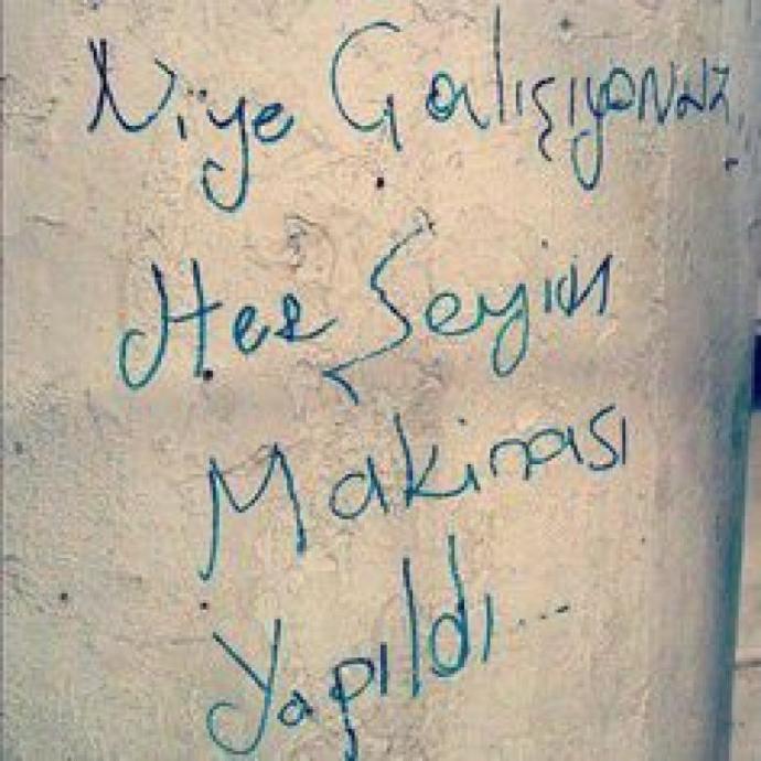 Hayatı Sorgulatan Duvar Yazıları