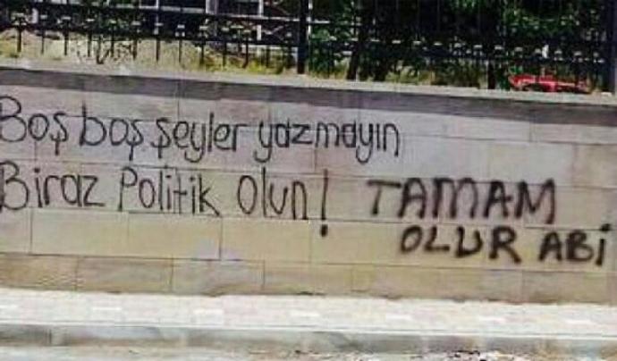 Hayatı sorgulatan duvar yazıları