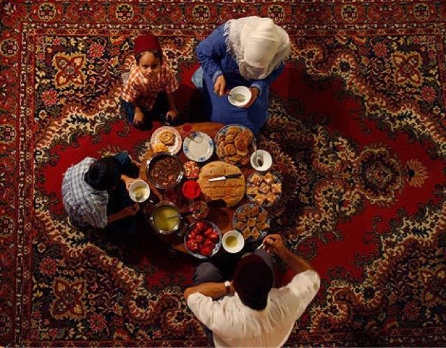 Abisi Arkadaşlarıyla Beraber Kız Kardeşine Tecavüz Etti