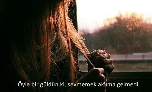 Yalnızım, Yalnızsın, Yalnızız!