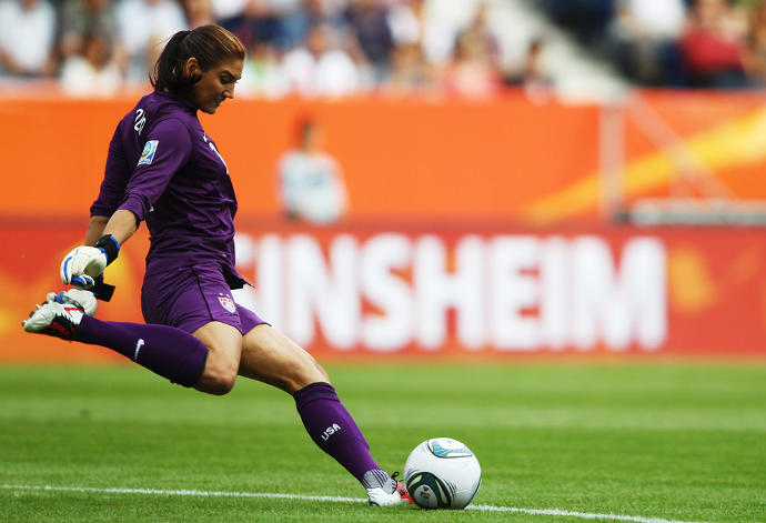 Kim Demiş Kadınlar Futboldan Anlamaz Diye?