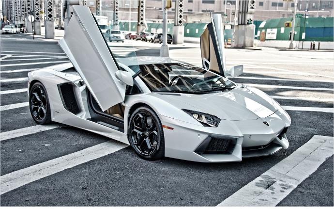 Güzelliğin Zirvesi Bir Araba: Aventador
