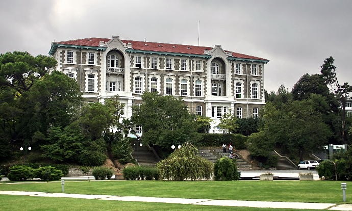 Ebeveyn olmak size despotça davranma hakkı vermez!